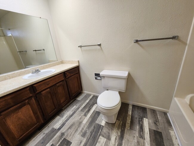 Building Photo - 3027 Monticello Ln