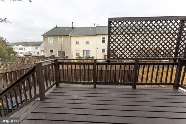 Building Photo - 7426 Rhondda Dr