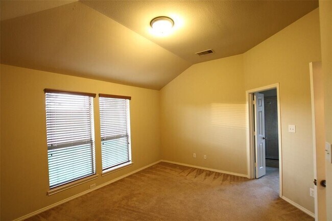 Building Photo - 4510 Long Creek Dr