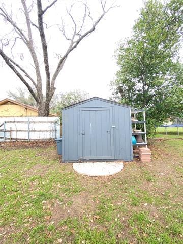 Building Photo - 145 Gordon Dr