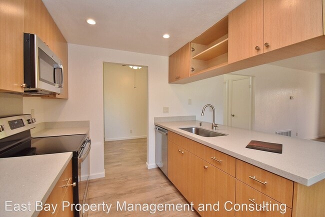 Building Photo - 3 br, 2 bath House - 3855 Dunbar Pl.