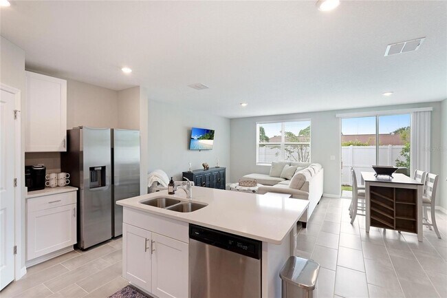 Building Photo - 17063 Coral Key Dr