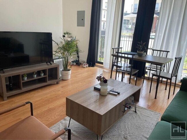 Building Photo - DECATUR STREET