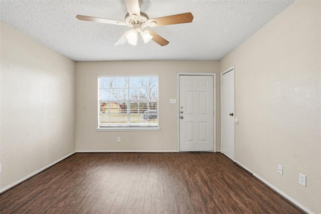 Building Photo - 1116 Hanover St