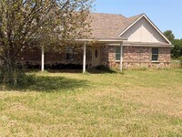 Building Photo - 109 Pecan Cir