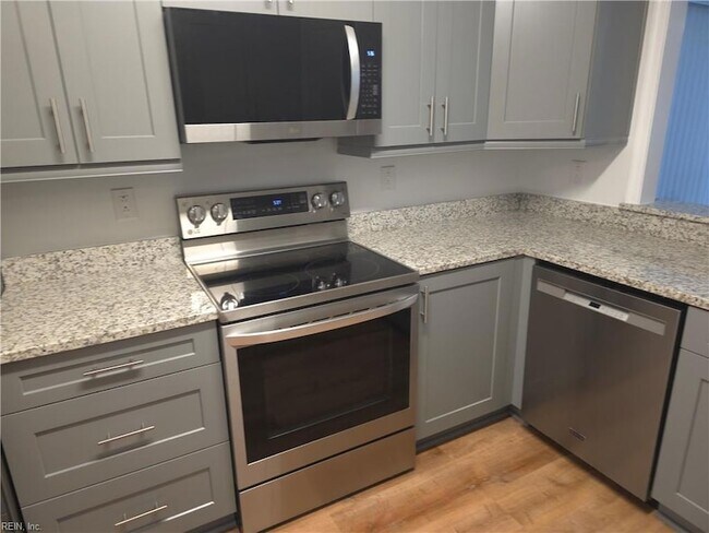 Building Photo - 258 Doyle Way