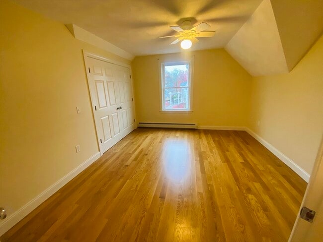 Building Photo - 253 Lynn St