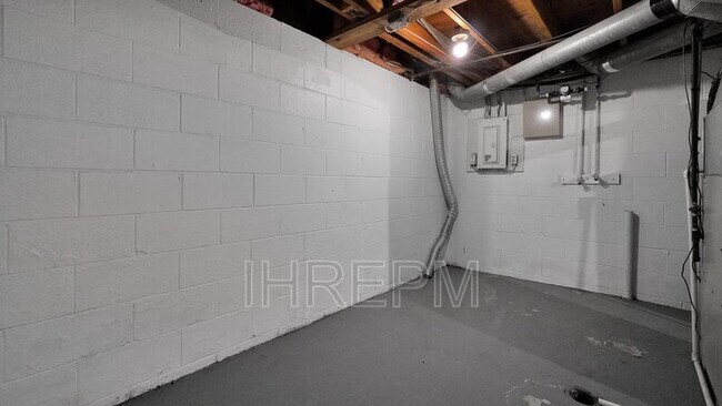 Building Photo - 3082 Morsetown Ct S