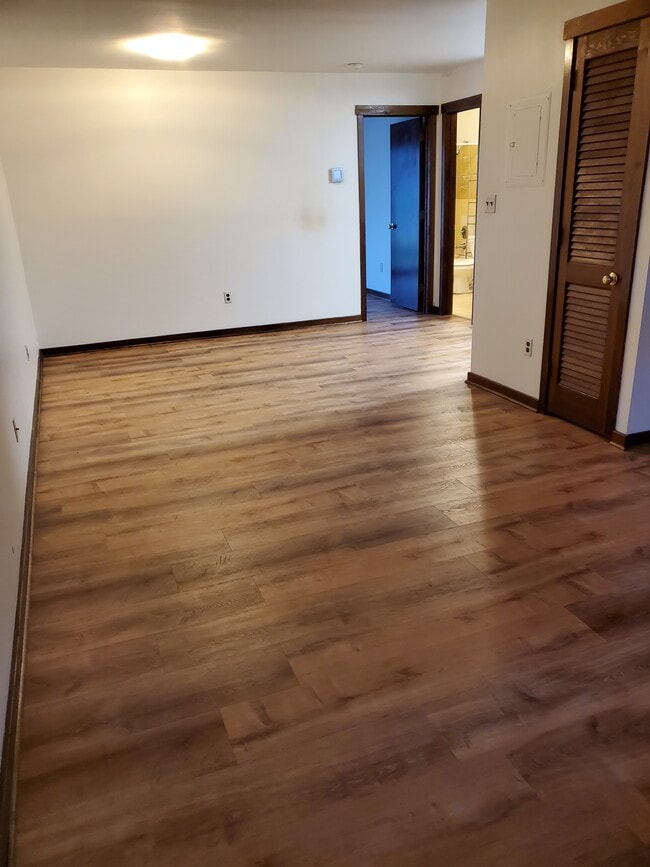 Building Photo - 71 Aiken St