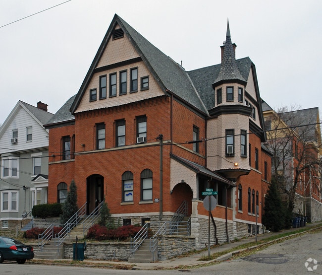 Primary Photo - 1845 Josephine St