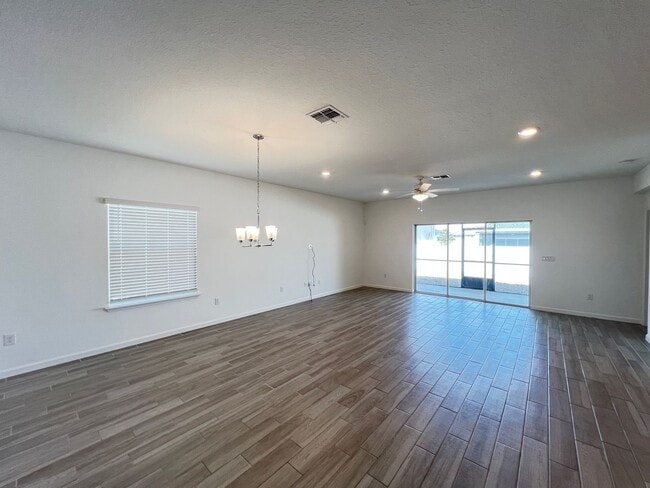 Building Photo - AWESOME 4BD/3BA Home in Ocala!!! Washer and Dryer INCLUDED!