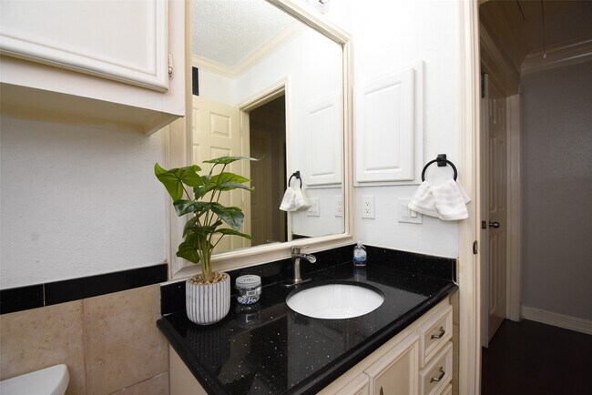 Building Photo - 7726 Miller Glen Ln