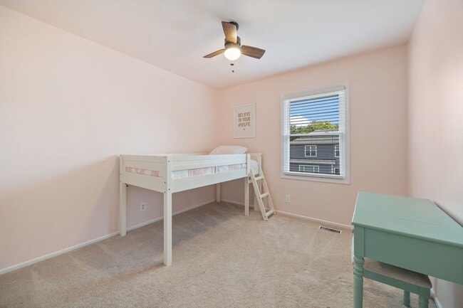 Building Photo - 375 Partridge Ct