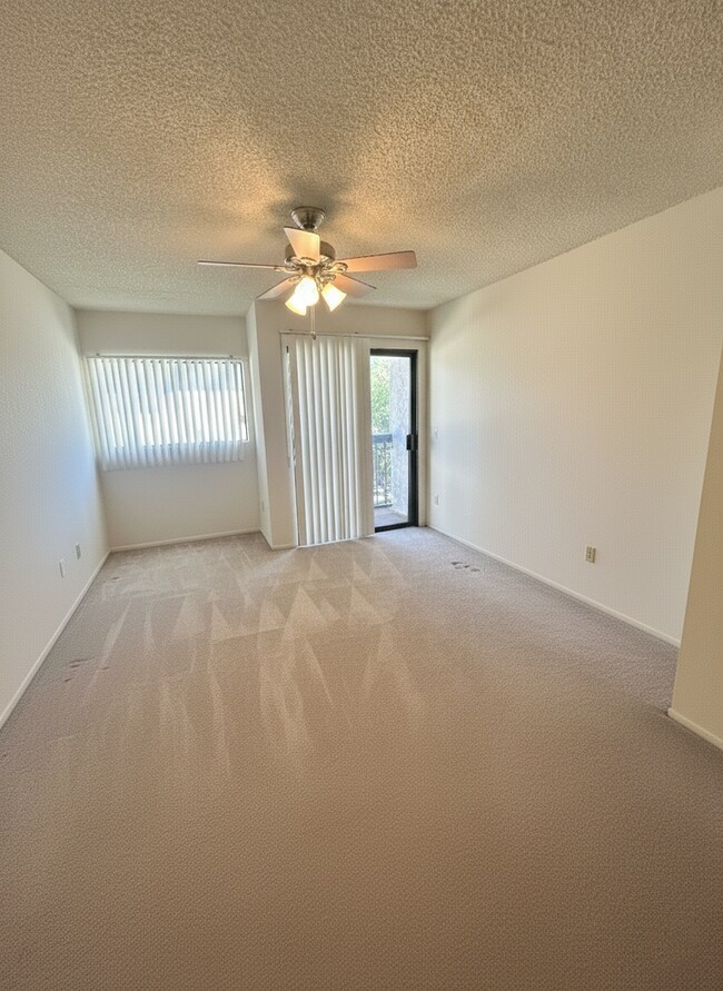 Interior Photo - Commerce, 10318