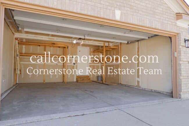 Building Photo - 5037 Plumstead Dr