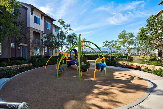 Building Photo - 609 Savi Dr