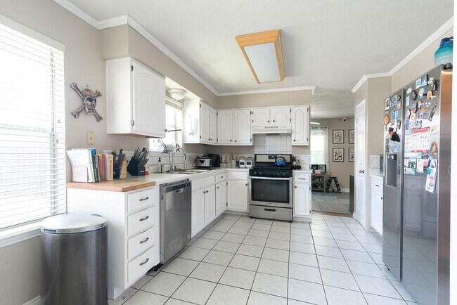 Building Photo - 2607 Beechnut Trce