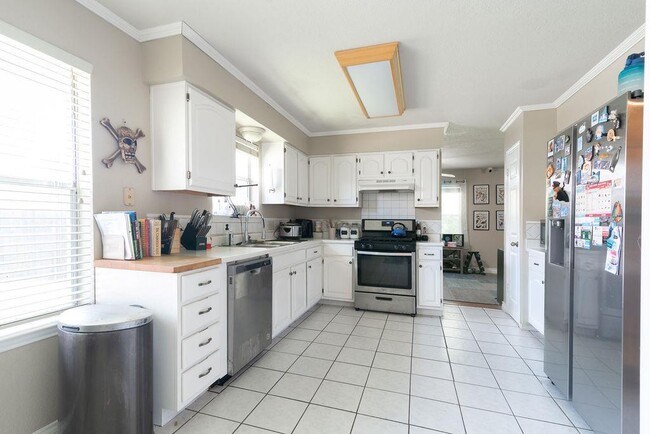 Building Photo - 2807 Beechnut Trce
