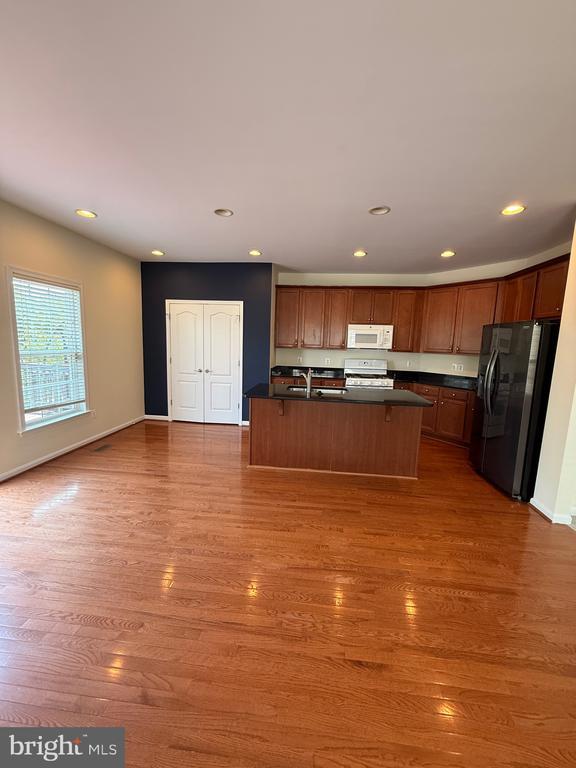Building Photo - 25102 Cypress Mill Terrace