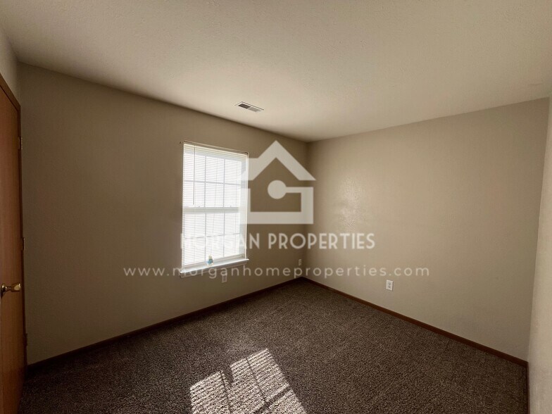 Building Photo - 1216 Wolf Run Ct