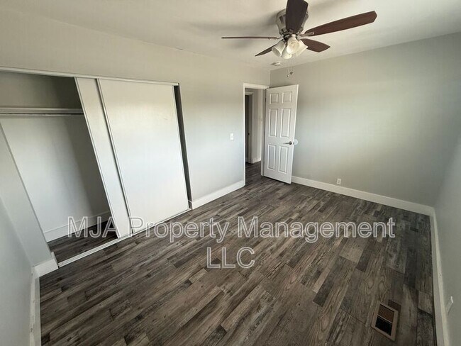 Building Photo - 3930 Old Bingham Hwy