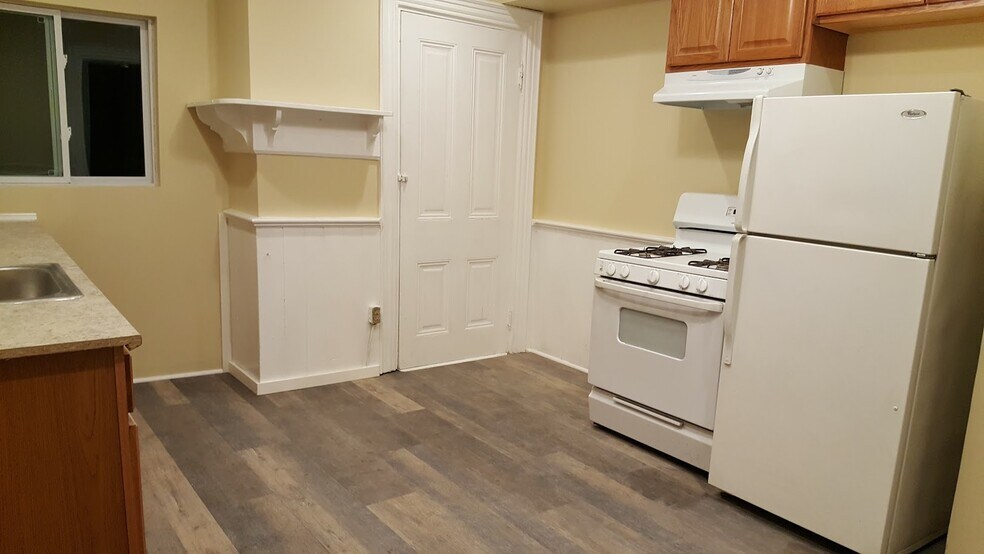 Building Photo - 4801 Sciota St