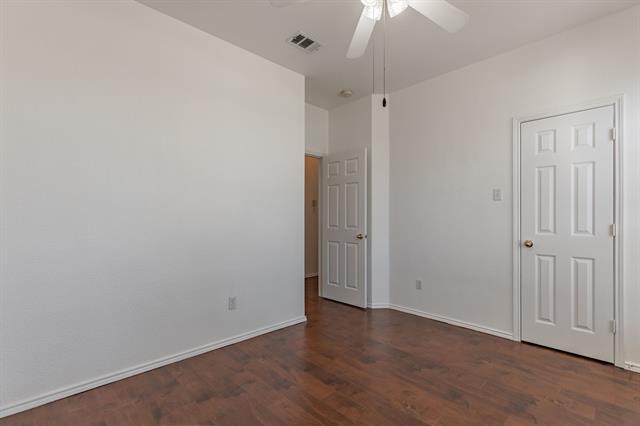 Building Photo - 5021 Goldenrod Dr