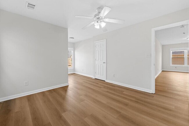 Building Photo - 3476 Harvest Ridge Ln NE