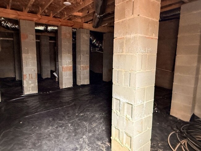 Building Photo - 229 Cothran Rd