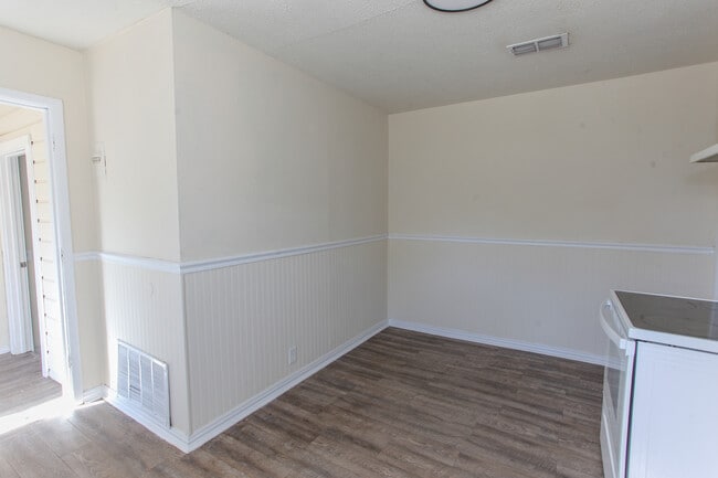 Building Photo - 1506 Kentucky Way