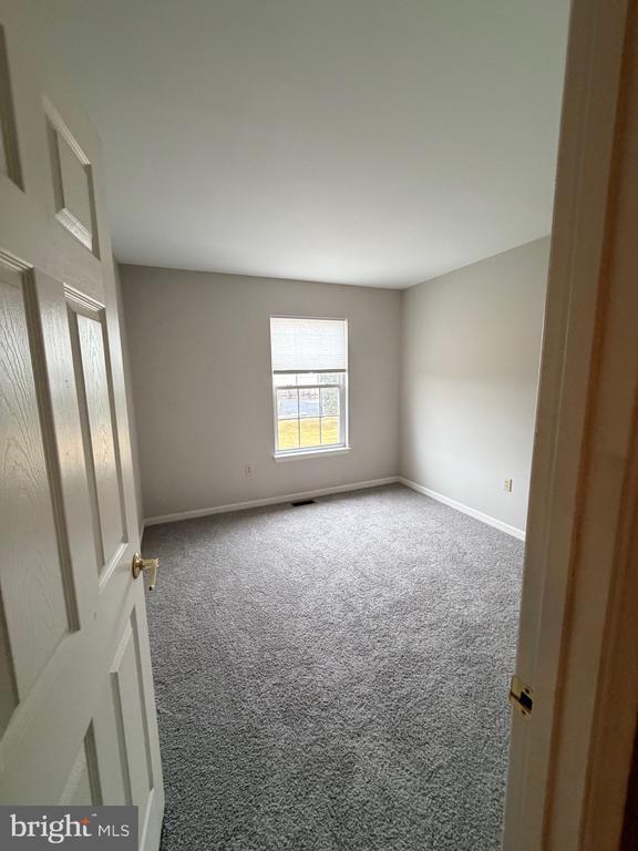 Building Photo - 156 Sparrow Rd