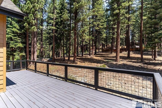 Building Photo - 331 Winding Way