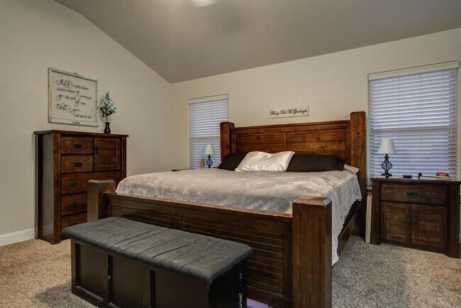 Building Photo - Spacious 4-Bedroom Home Available August 8...