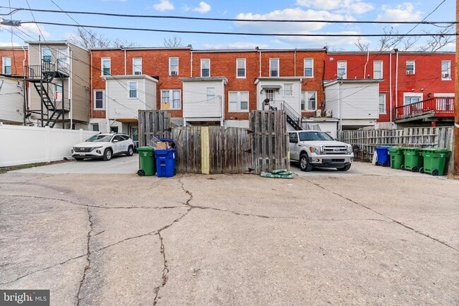 Building Photo - 6915 Harford Rd