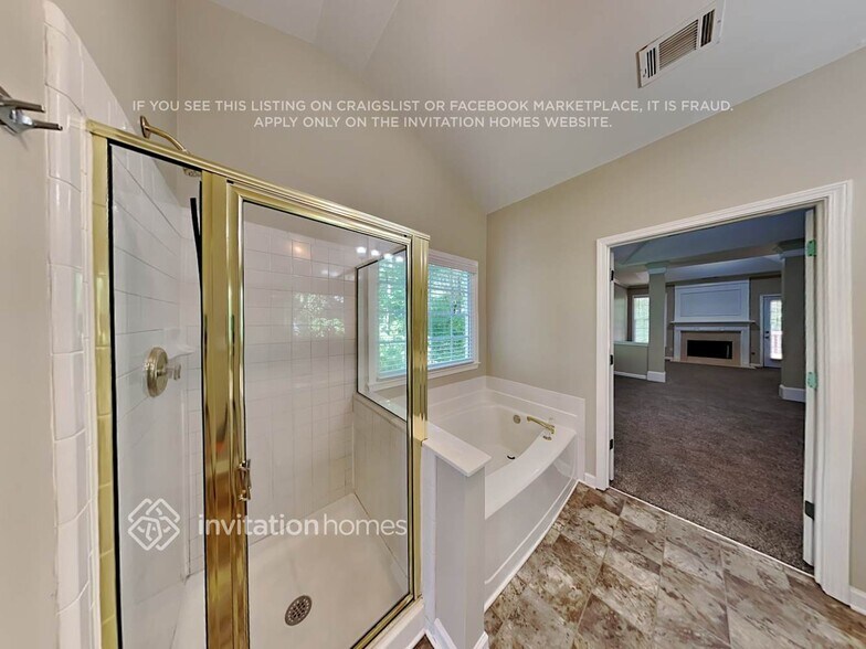 Building Photo - 9640 Eagles Landing Dr