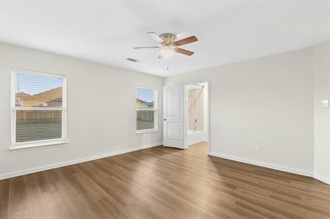 Building Photo - 16416 Farmhouse Ln