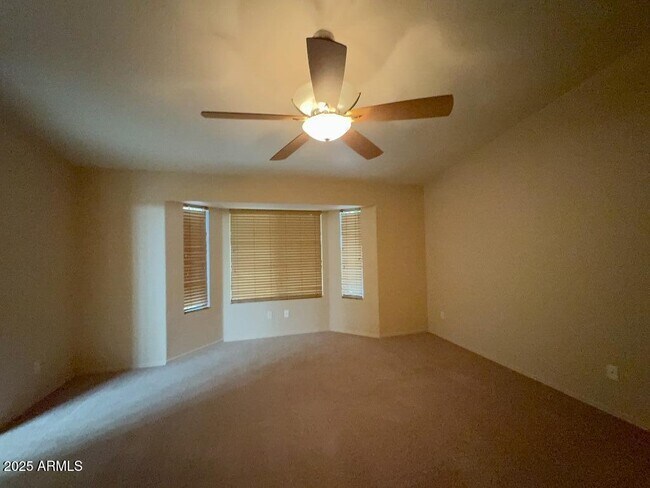 Building Photo - 3858 Plaza Margarita