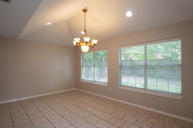Building Photo - 5716 Bostick Dr