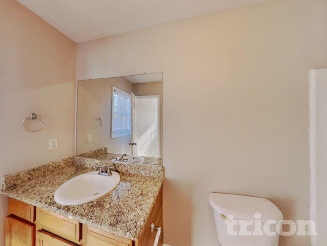 Building Photo - 1117 Woodbriar St