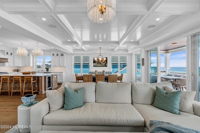 Building Photo - 3574 Ocean Terrace