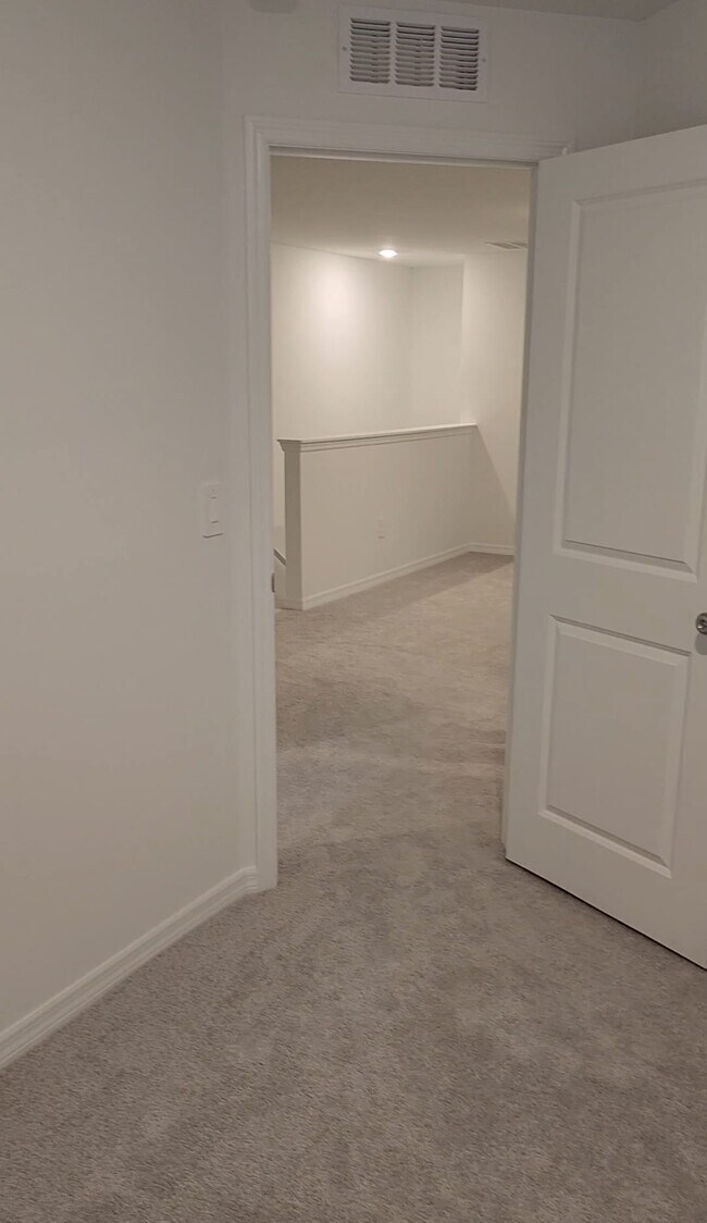 Building Photo - 11041 65th Ter E