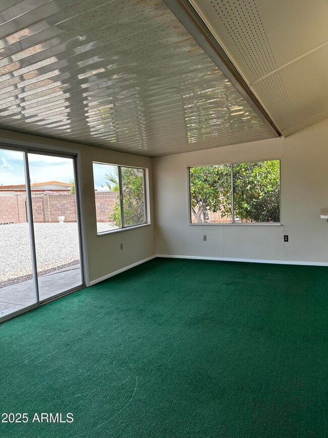 Building Photo - 9338 W Glen Oaks Cir N