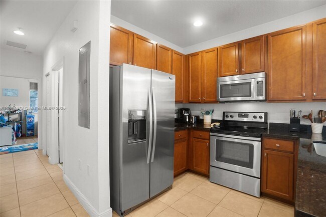 Building Photo - 14774 SW 10th St