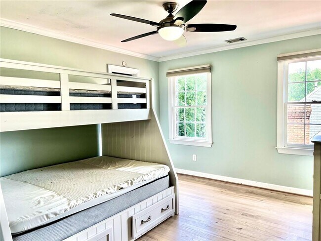 Building Photo - 2134 Briarlake Trace