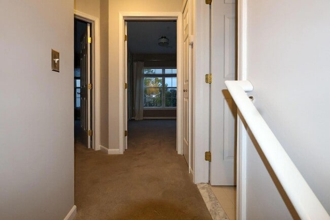 Building Photo - 39194 Brookfield Dr