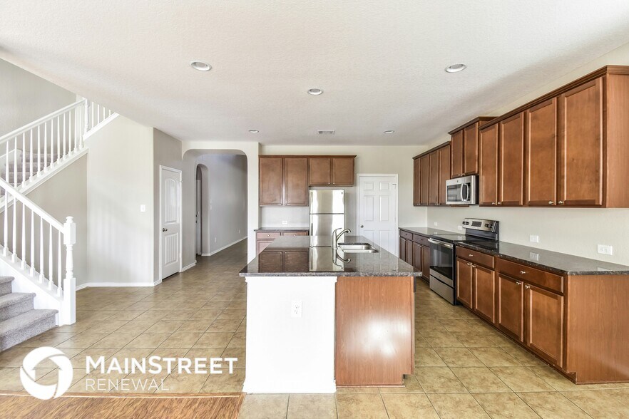 Building Photo - 117 Enchanted View