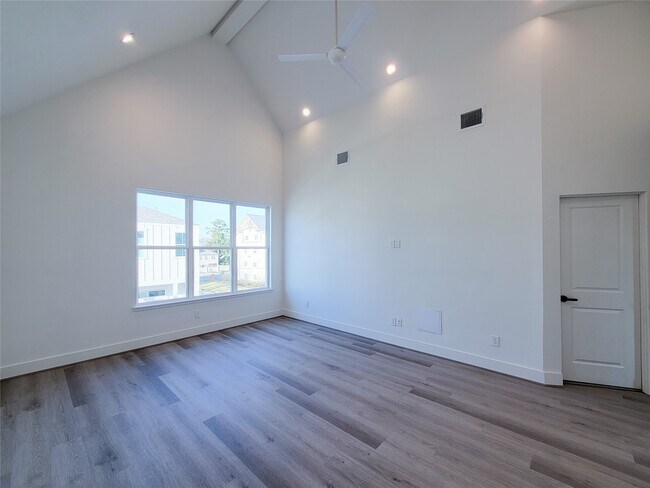 Building Photo - 7703 Earl Rudder Wy