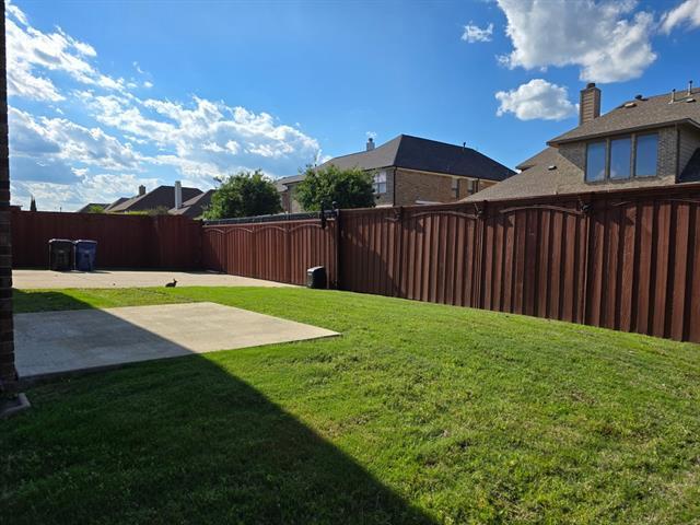 Building Photo - 778 Fall River Dr