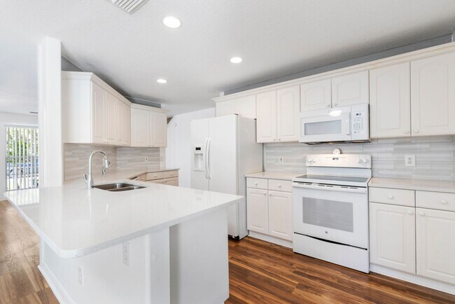 Building Photo - Charming Renovated 4BR/3BA Single Family Home