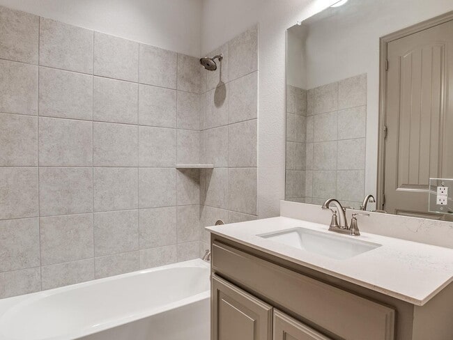 Building Photo - 7685 Regal Ln